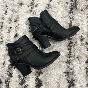Ankle booties